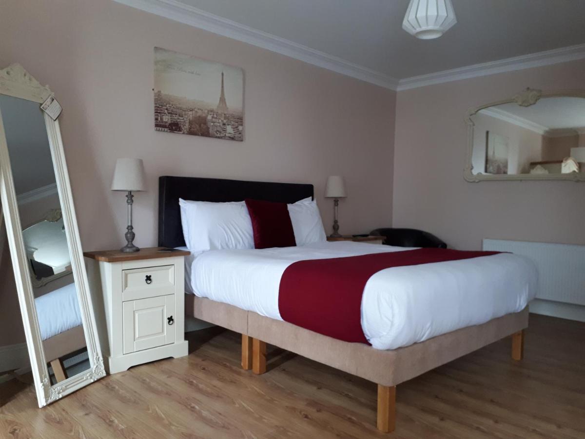 Jim Mcgee'S Hotell Wexford Eksteriør bilde